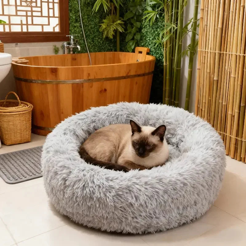 Snowy & Hope Round Plush Pet Bed
